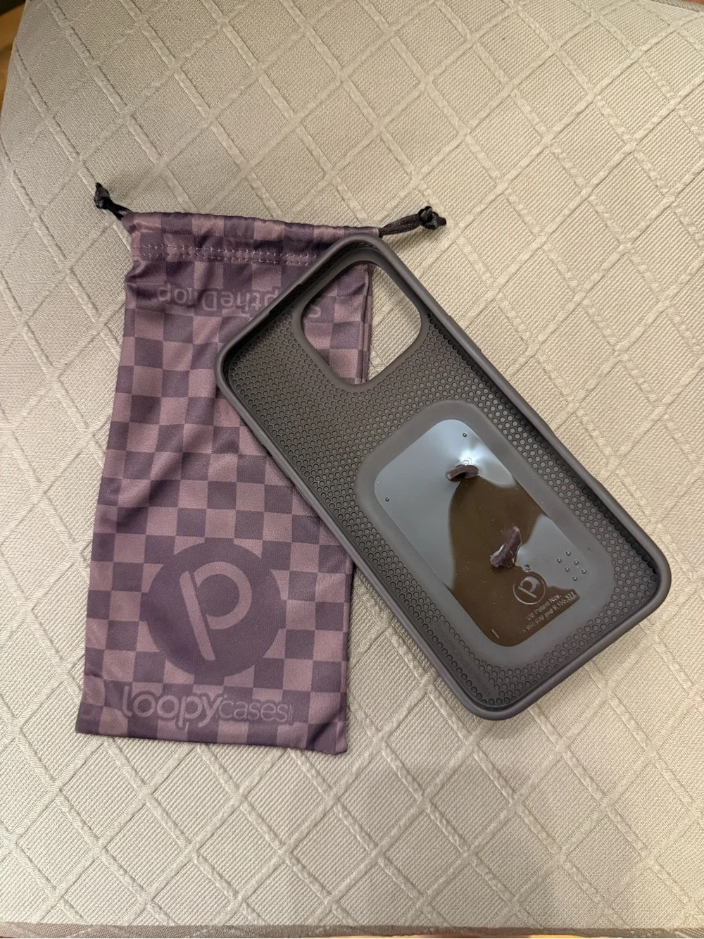 🚫SOLD🚫Loopy iPhone 16 pro max cocoa checkered case
